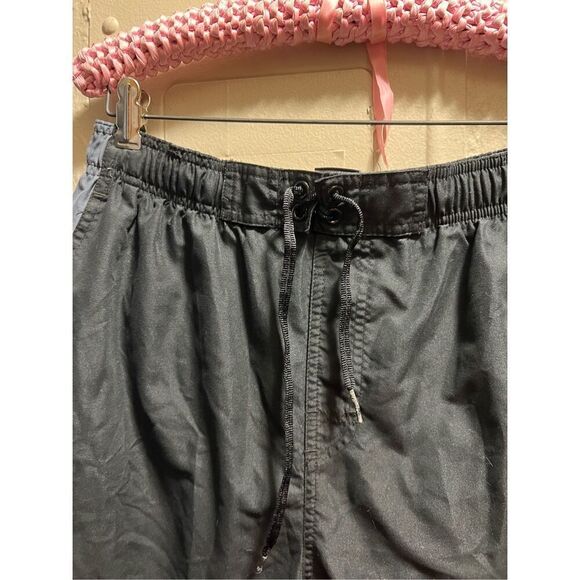 Nike Multi-Colored Swim Shorts Men’s Size Large - Picture 4 of 9
